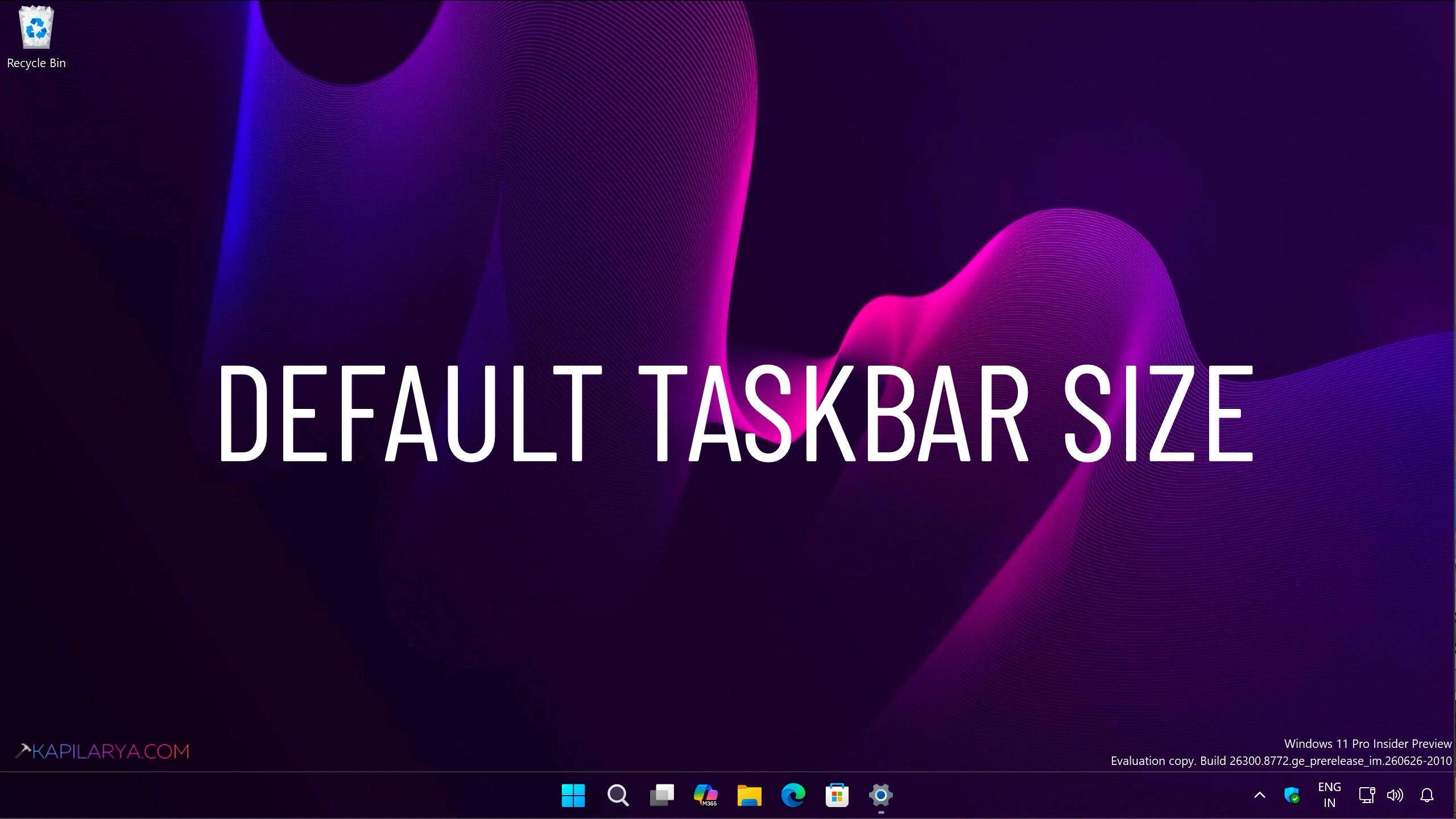 Default taskbar size in Windows 11